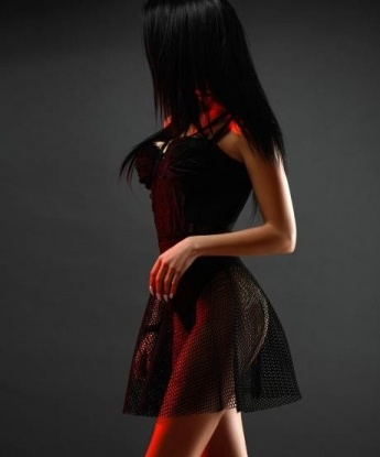 Я подарю тебе незабываемые моменты эстетики и страсти, полностью отдаваясь тебе и твоим желаниям. 🌹
Мои услуги – искусные эротические массажи, эксперименты с ролевыми играми, ласки и фантазии, которые раскроют новые грани удовольствия. Я знаю, как подарить неповторимые ощущения и привести тебя к пиковому экстазу.
В Москве мои клиенты уже оценили мои возможности: 5456, 21 год