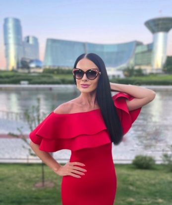 🔥 Я уверена, что ты пожалеешь только о том, что не встретил меня раньше. 💋 Я создам атмосферу полного расслабления и блаженства. У меня ты найдешь отличную компанию и незабываемый экстаз. 💫 Моими услугами я охватываю все твои желания – от классического секса до ролевых игр и экспериментов. 🌸 Моя опытность позволит нам открыть все прелести наслаждения. 😈 Возможно, я найду и подарю тебе то, что ты так давно искал. Рай для тебя находится в Москве – будь готов к невероятной встрече со мной.🔞 Отзывы о моих услугах подтвердят мою профессиональность и безупречную репутацию.💯 Смотри мои фото и ты поймешь, что со мной ты получишь горячую ночь, полную страсти и удовольствия. Я именно то, чего ты ждешь – звони! 👄 6968, 35 лет